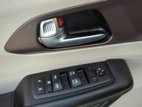 2021 Chrysler Voyager L