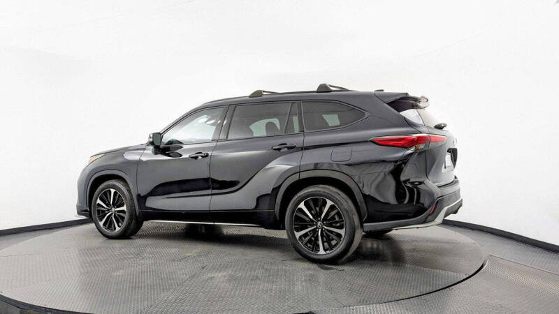 2022 Toyota Highlander XSE