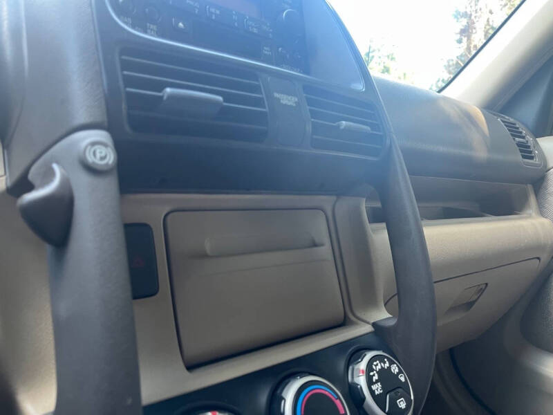 2005 Honda CR-V LX