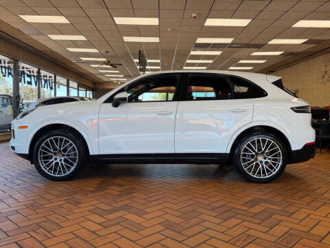 2023 Porsche Cayenne