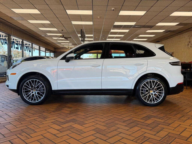 2023 Porsche Cayenne