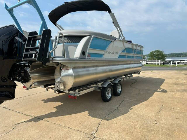 2027 Berkshire 23 RFX STS 3.0