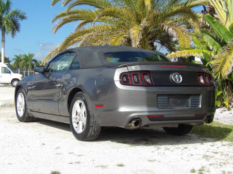 2013 Ford Mustang V6
