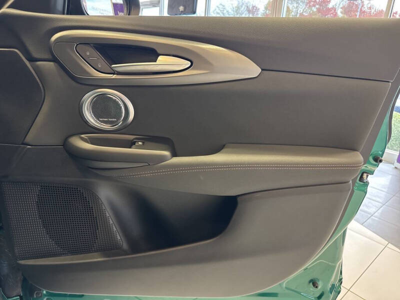 2025 Alfa Romeo Tonale Hybrid Intensa