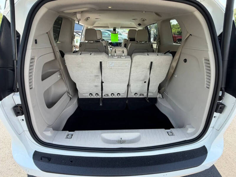 2017 Chrysler Pacifica Touring-L Plus