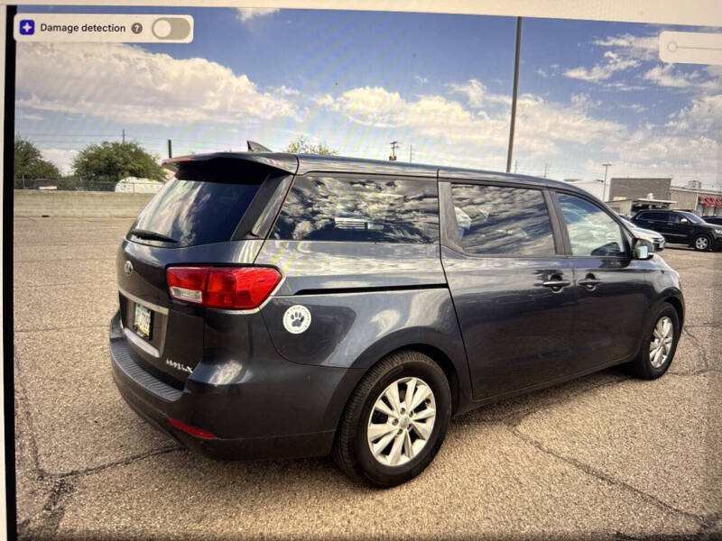 2017 Kia Sedona LX