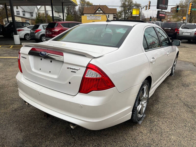 2011 Ford Fusion Sport photo 5