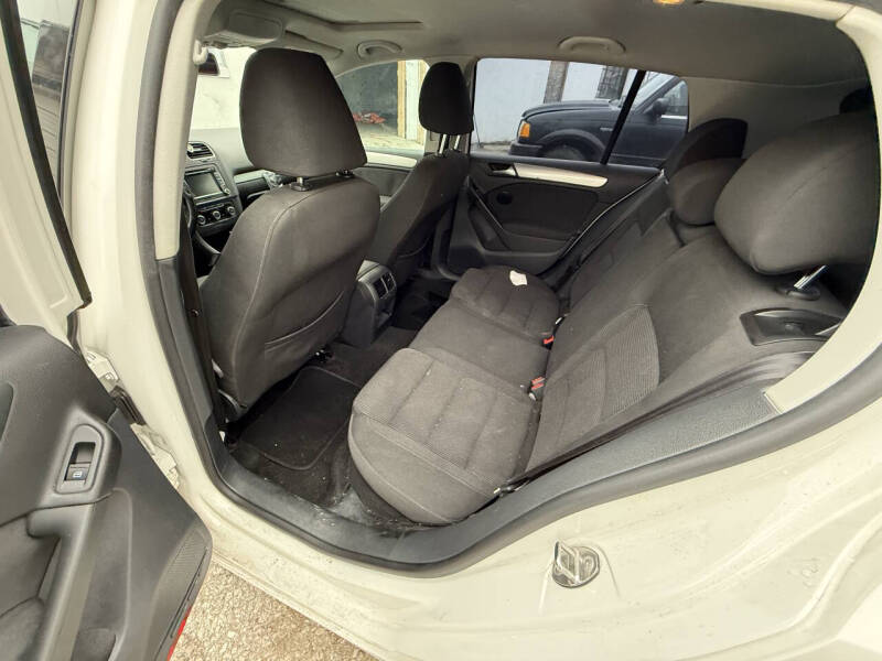 2013 Volkswagen Golf 2.5L PZEV