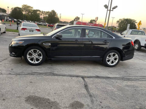 2016 Ford Taurus SE