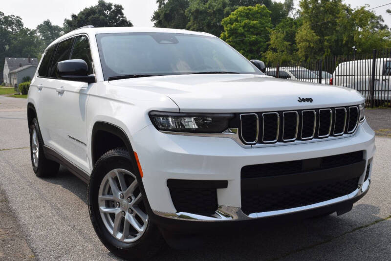 2023 Jeep Grand Cherokee L Laredo's photo