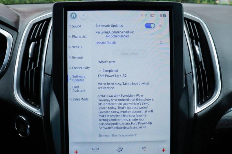 2021 Ford Edge Titanium