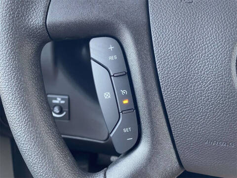 2025 Chevrolet Express 2500