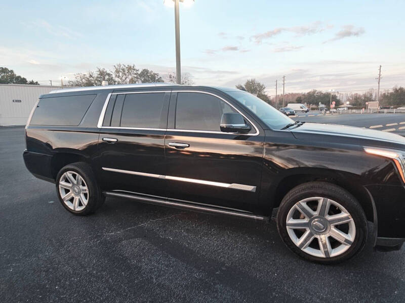 2017 Cadillac Escalade ESV Premium Luxury