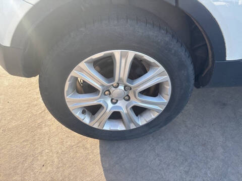 2019 Land Rover Range Rover Evoque SE Premium