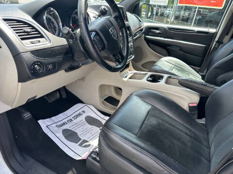 2017 Dodge Grand Caravan SXT