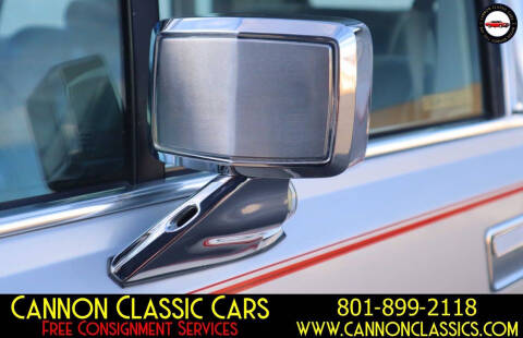 1984 Lincoln Town Car Signature