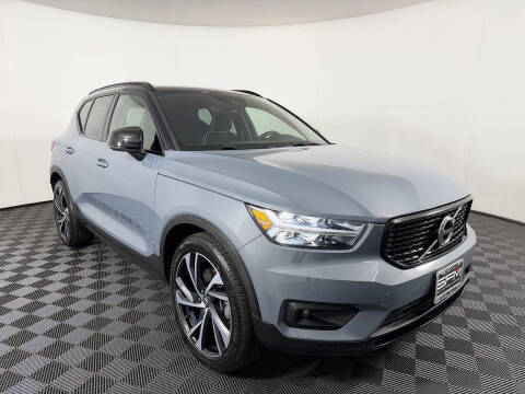 2020 Volvo XC40 T5 R-Design