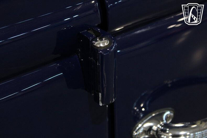 1937 Ford Phaeton