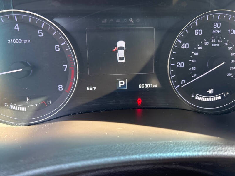 2016 Hyundai Genesis