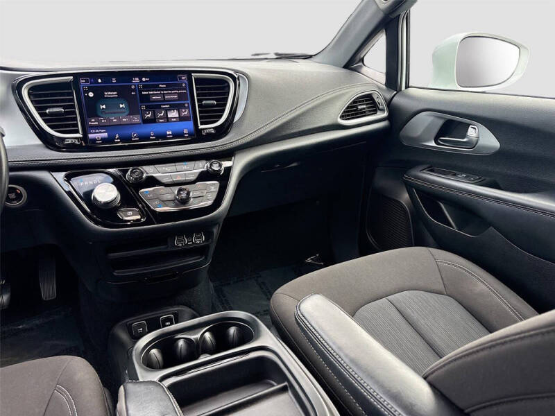 2021 Chrysler Pacifica Touring