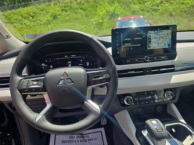 2025 Mitsubishi Outlander SEL