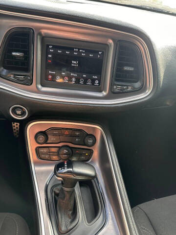 2020 Dodge Challenger SXT