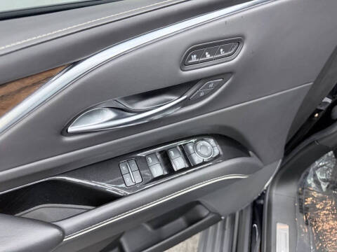 2022 Cadillac Escalade ESV Sport Platinum