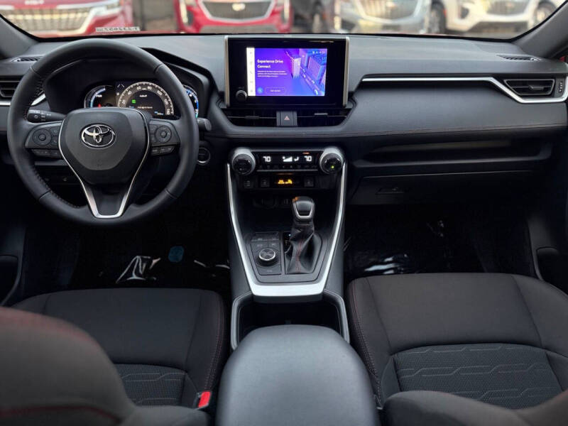 2024 Toyota RAV4 Prime SE