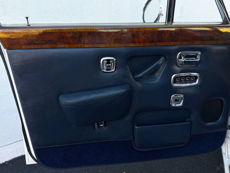 1976 Rolls-Royce Silver Shadow