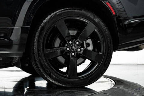 2024 Land Rover Defender 130 P400 X-Dynamic SE