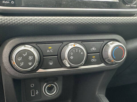 2025 Nissan Kicks Play S