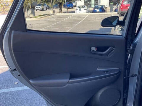 2021 Hyundai Kona SEL Plus