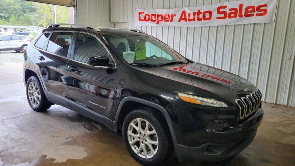 2017 Jeep Cherokee for sale at COOPER AUTO SALES in ONEIDA, TN