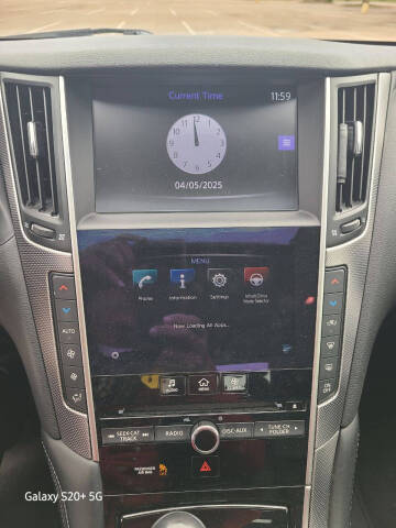 2015 Infiniti Q50 Premium