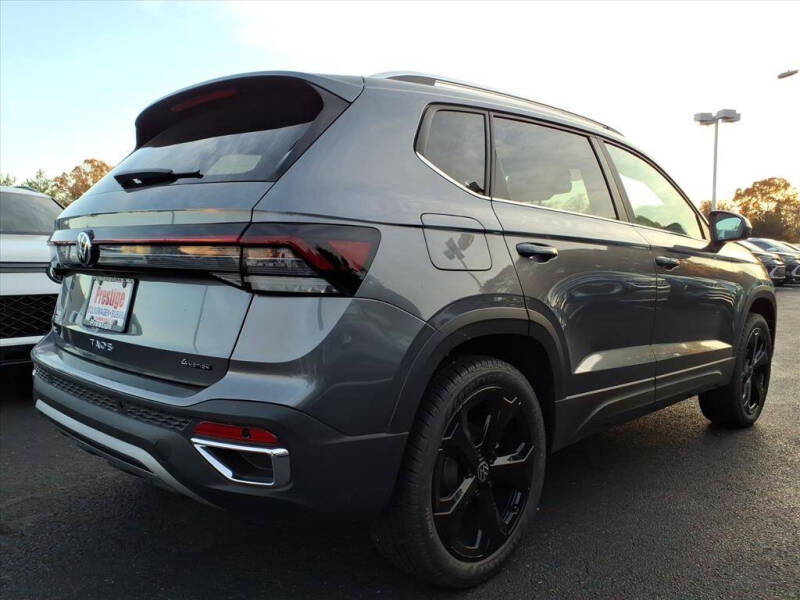 2025 Volkswagen Taos SEL 4Motion