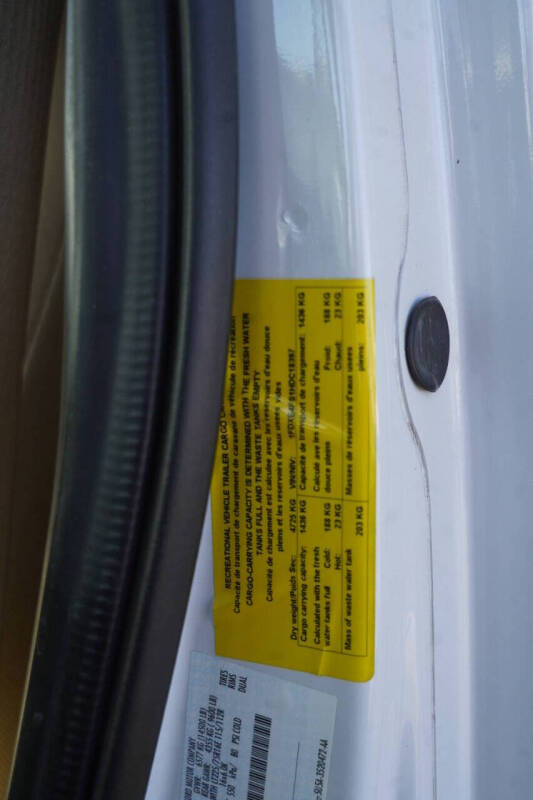 2018  Forest River  Coachmen Leprechaun