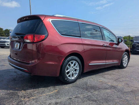 2020 Chrysler Pacifica Touring L