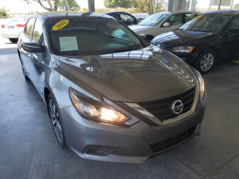 2016 Nissan Altima for sale at Sac River Auto in Davis CA