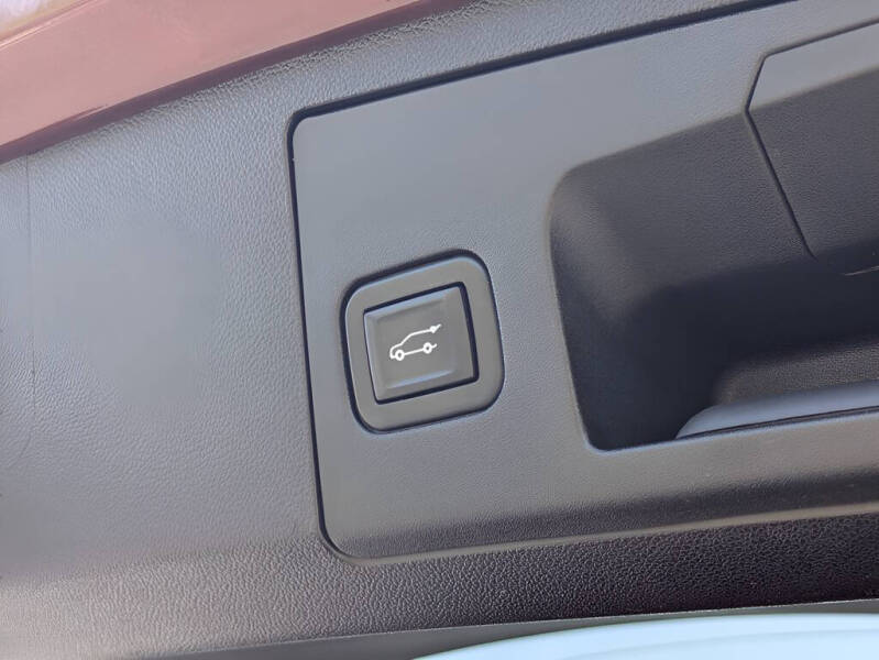 2021 Cadillac XT4 Premium Luxury