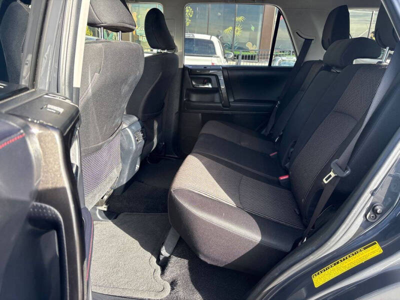 2024 Toyota 4Runner TRD Off-Road