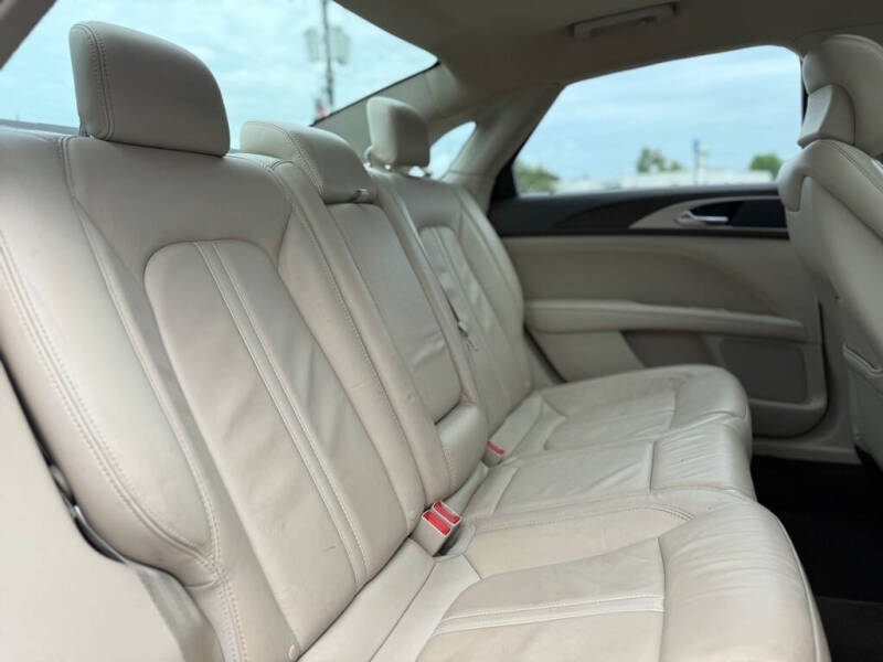 2018 Lincoln MKZ Select