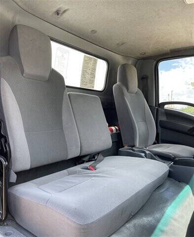 2019 Isuzu NPR HD