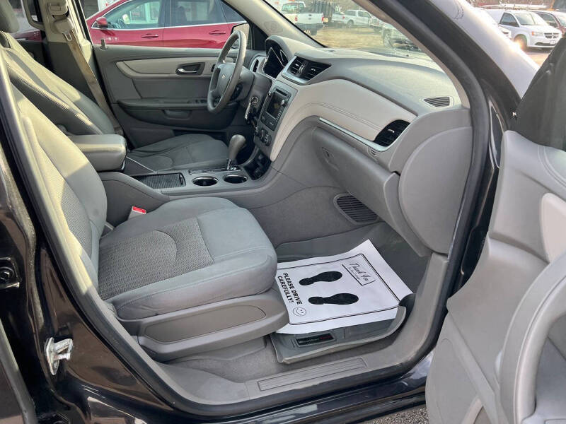 2017 Chevrolet Traverse LS