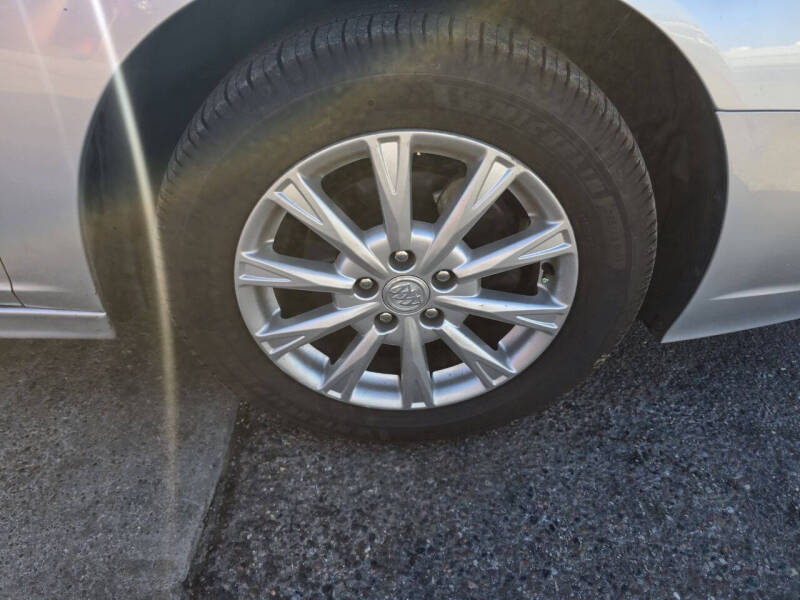 2011 Buick Lucerne CX
