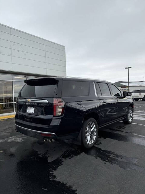 2022 Chevrolet Suburban High Country