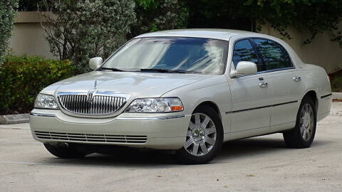 2004 Lincoln Town Car Ultimate