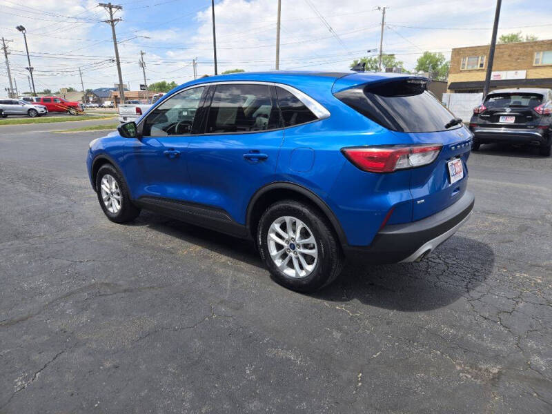2020 Ford Escape SE