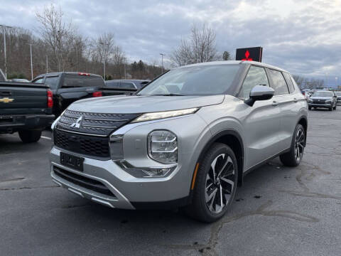 2024 Mitsubishi Outlander for sale at Midstate Auto Group in Auburn MA
