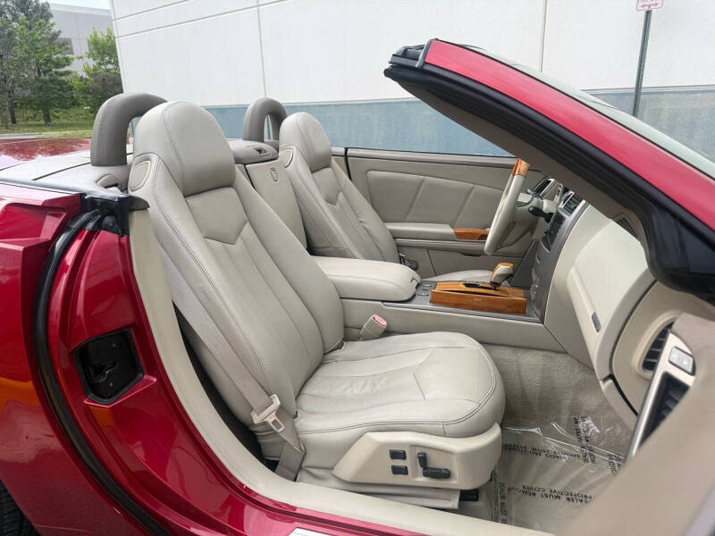 2004 Cadillac XLR