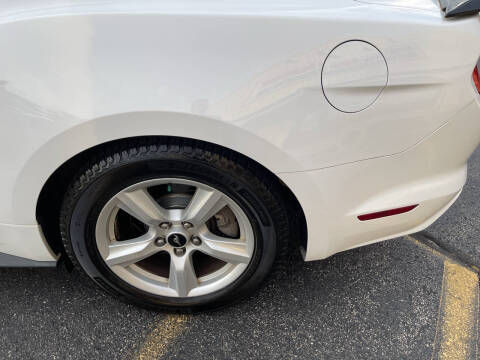 2016 Ford Mustang V6